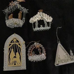 Five Manger Christmas Ornaments